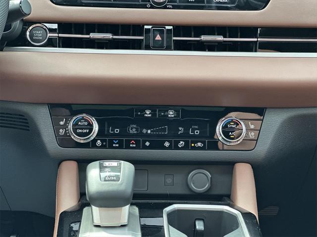 new 2025 Mitsubishi Outlander car, priced at $44,330