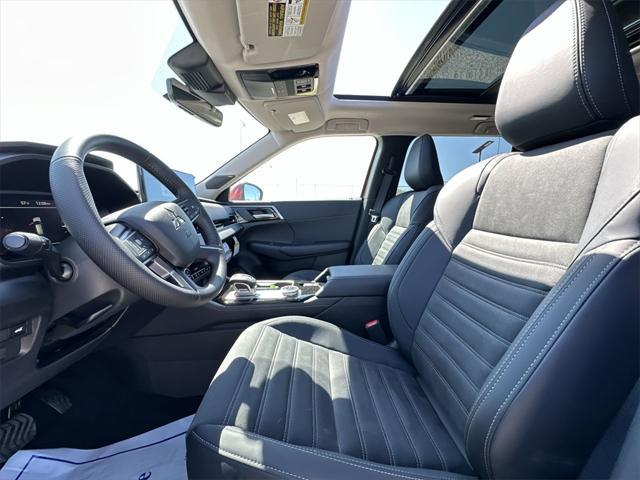 new 2025 Mitsubishi Outlander car, priced at $39,880