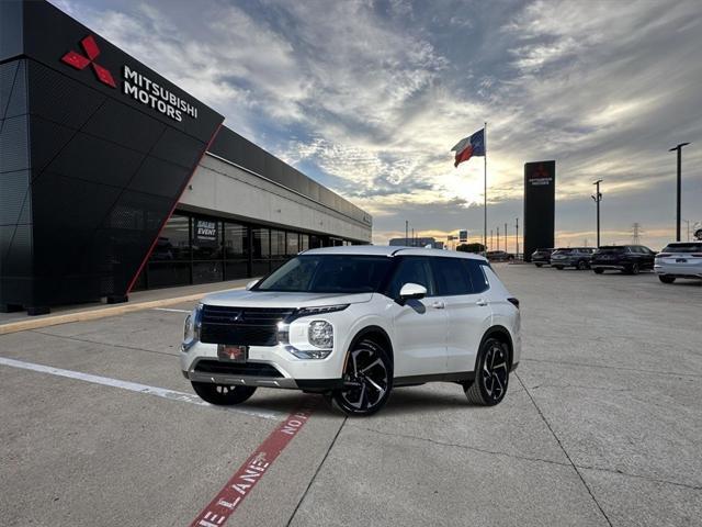 new 2024 Mitsubishi Outlander car, priced at $31,870