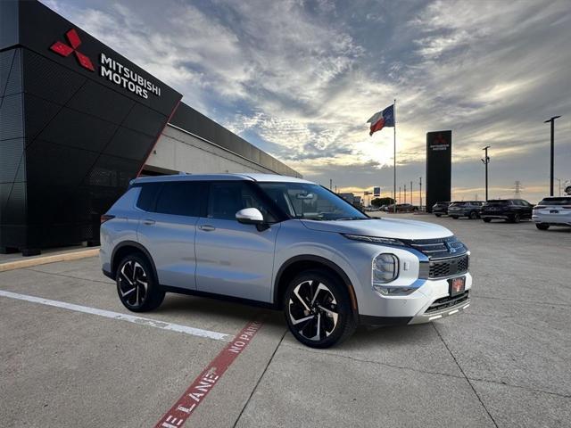 new 2024 Mitsubishi Outlander car, priced at $31,870