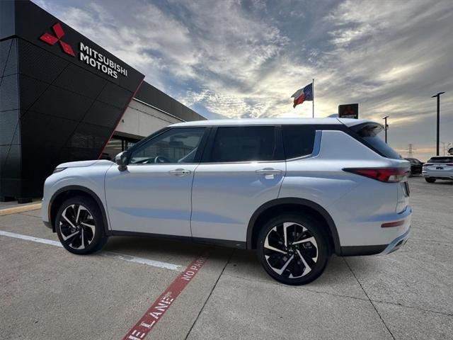 new 2024 Mitsubishi Outlander car, priced at $35,850