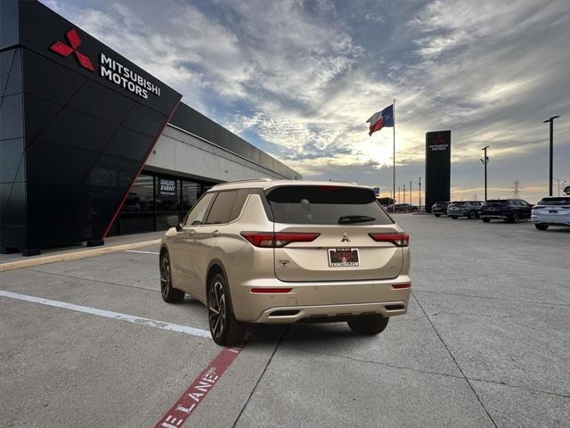 new 2024 Mitsubishi Outlander car, priced at $35,035