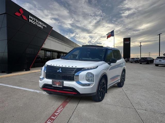 new 2024 Mitsubishi Outlander car, priced at $30,700