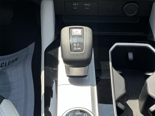 new 2025 Mitsubishi Outlander car, priced at $38,080