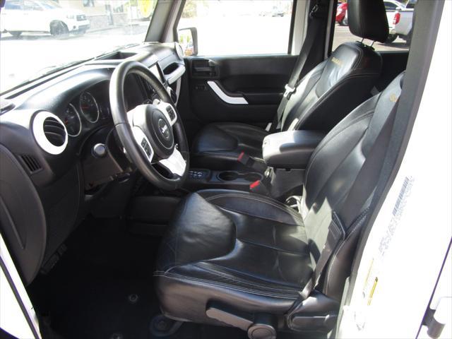 used 2015 Jeep Wrangler Unlimited car, priced at $21,900