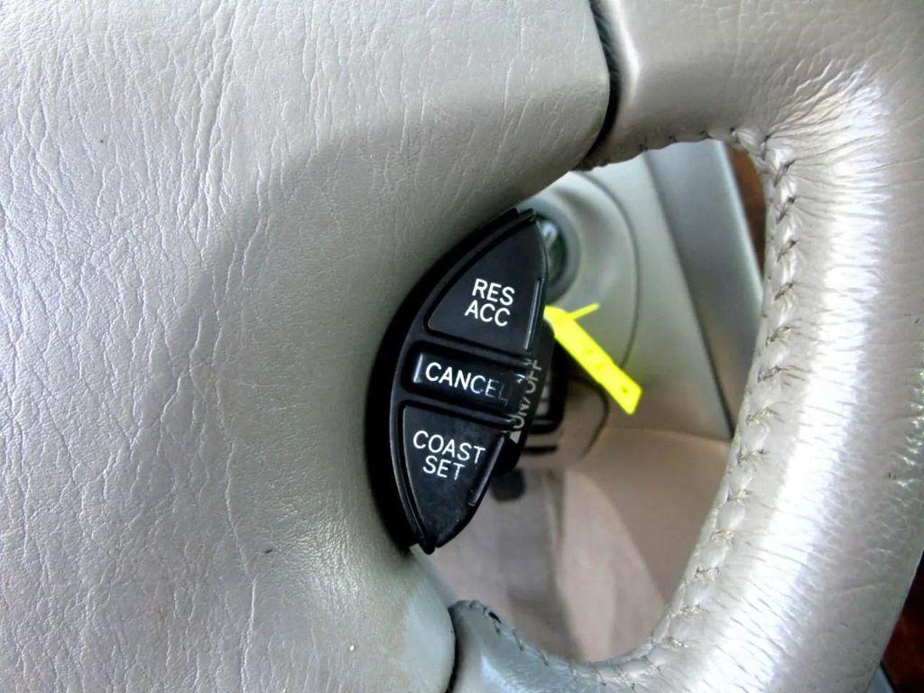 used 2004 Toyota Avalon car, priced at $6,900