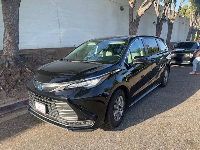 used 2022 Toyota Sienna car, priced at $35,258