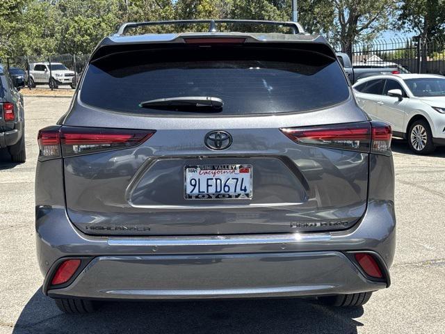 used 2024 Toyota Highlander car, priced at $46,999