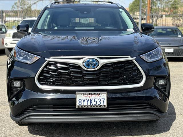 used 2022 Toyota Highlander Hybrid car, priced at $39,695