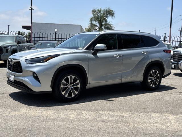 used 2022 Toyota Highlander car, priced at $33,795