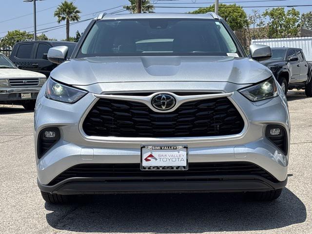 used 2022 Toyota Highlander car, priced at $33,795