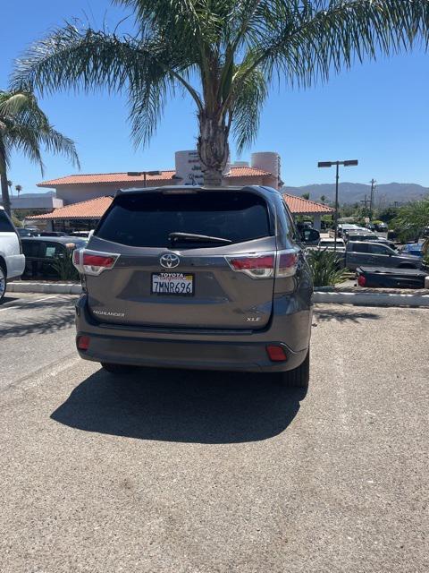 used 2015 Toyota Highlander car, priced at $15,999