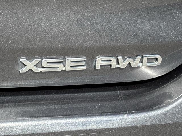 used 2022 Toyota Highlander car, priced at $34,295