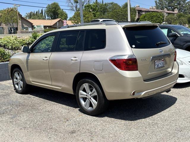 used 2008 Toyota Highlander car, priced at $9,999