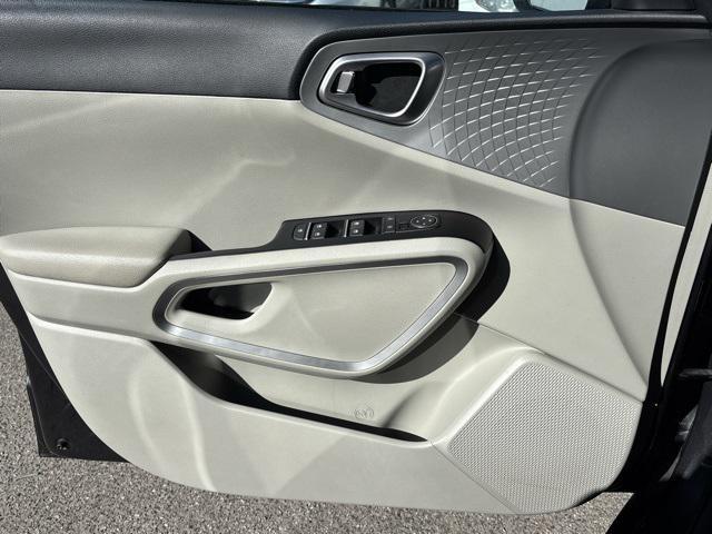 used 2021 Kia Soul car, priced at $10,999