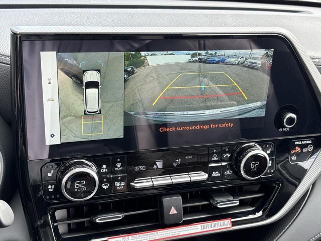 new 2025 Toyota Highlander car, priced at $53,185