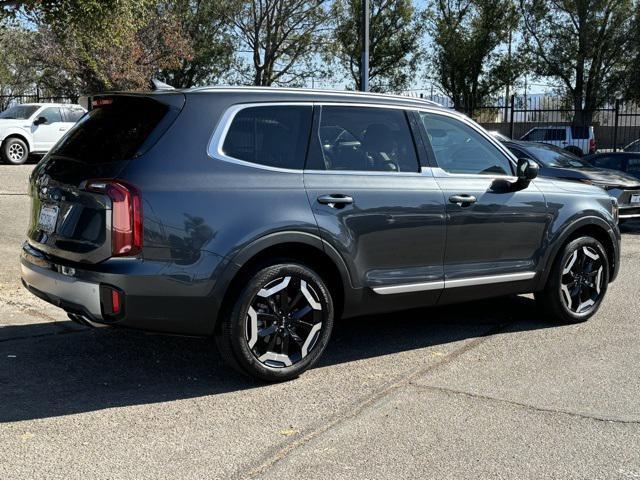 used 2023 Kia Telluride car, priced at $32,999