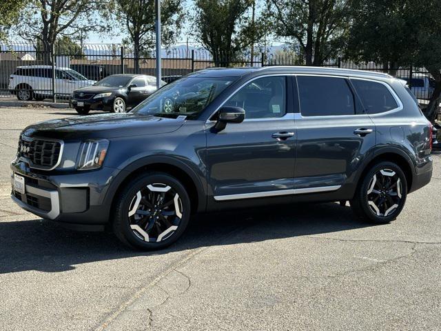 used 2023 Kia Telluride car, priced at $32,999