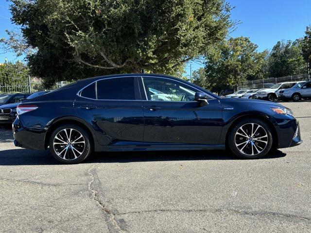 used 2020 Toyota Camry Hybrid car, priced at $20,495