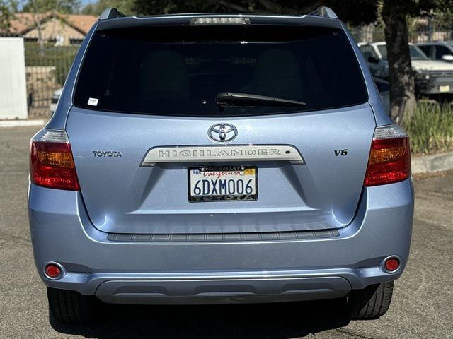 used 2008 Toyota Highlander car, priced at $10,999