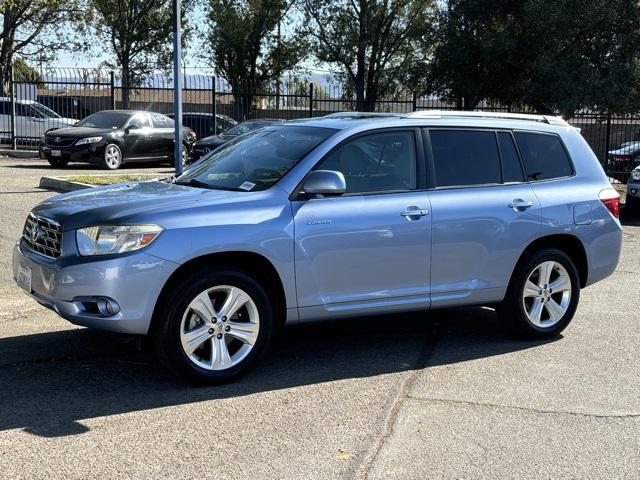 used 2008 Toyota Highlander car, priced at $10,999