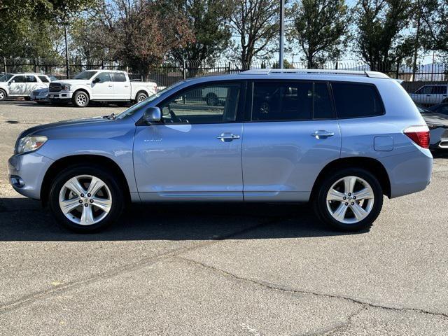 used 2008 Toyota Highlander car, priced at $10,999