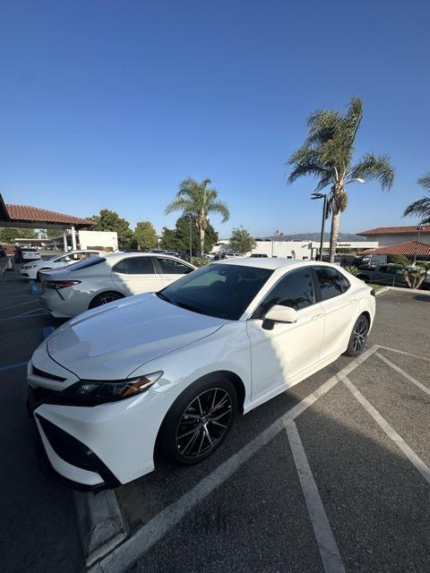 used 2024 Toyota Camry Hybrid car, priced at $30,999
