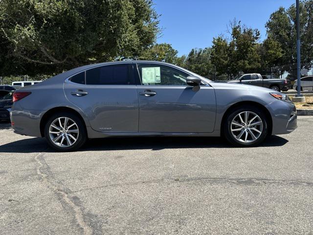 used 2016 Lexus ES 300h car, priced at $21,495