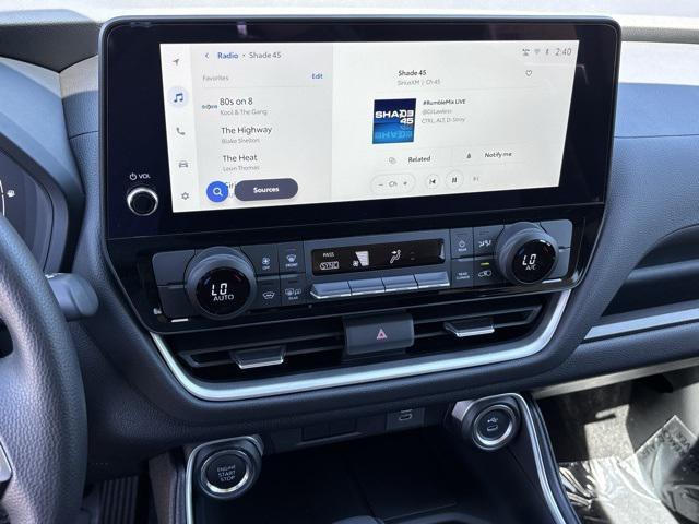 new 2025 Toyota Highlander car, priced at $45,338