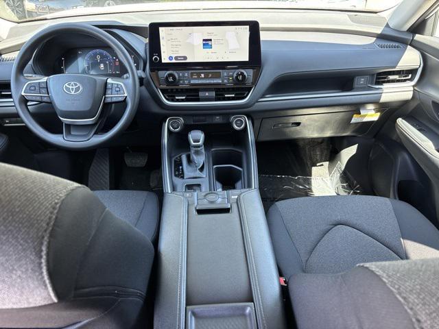 new 2025 Toyota Highlander car, priced at $45,338