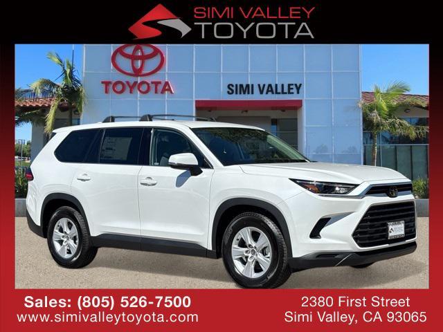 new 2025 Toyota Highlander car, priced at $45,338