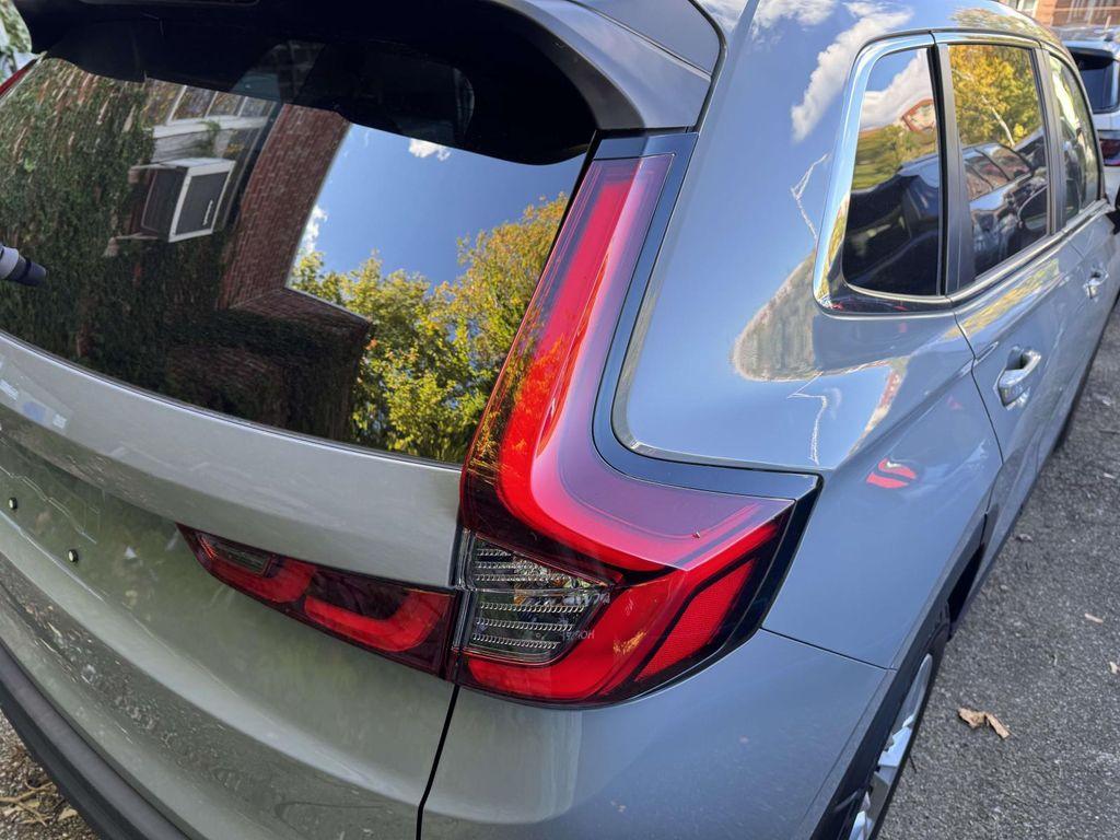 used 2025 Honda CR-V car, priced at $27,985