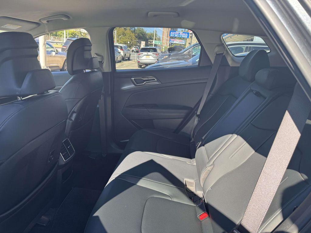 used 2023 Kia Sportage Hybrid car, priced at $23,985