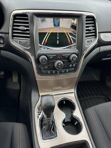 used 2016 Jeep Grand Cherokee car, priced at $11,950