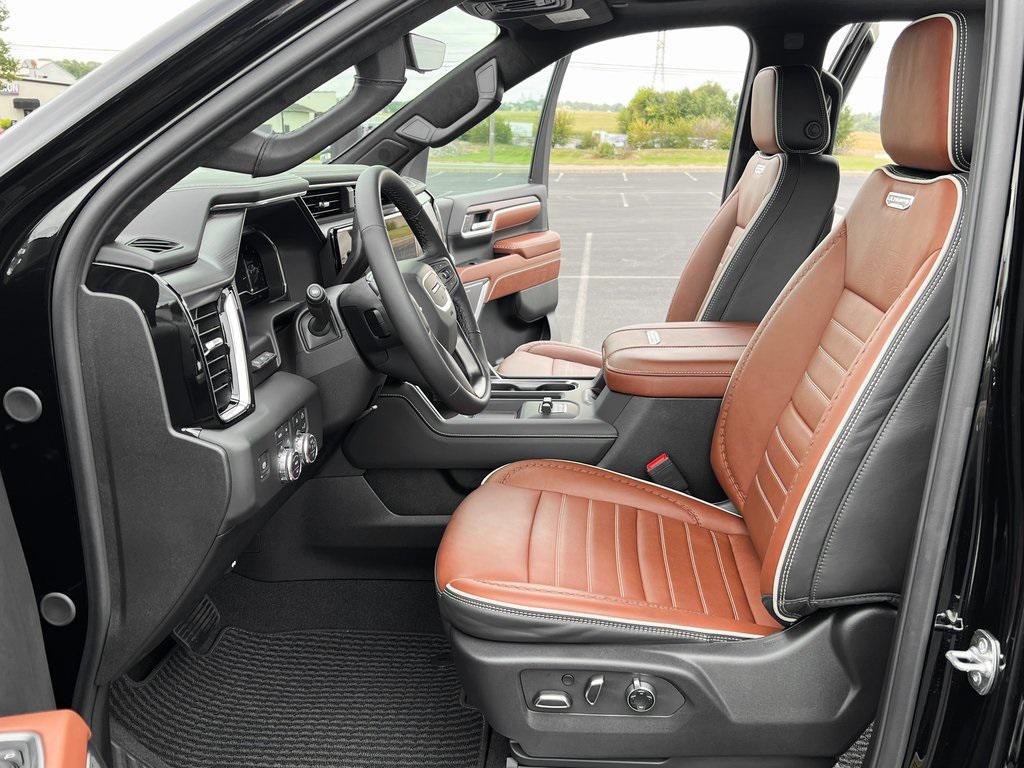 used 2025 GMC Sierra 3500 car, priced at $95,500