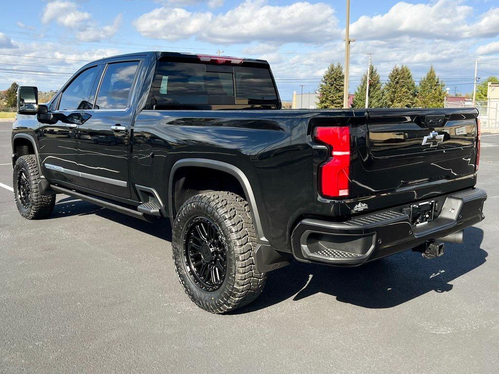 used 2024 Chevrolet Silverado 2500 car, priced at $69,900