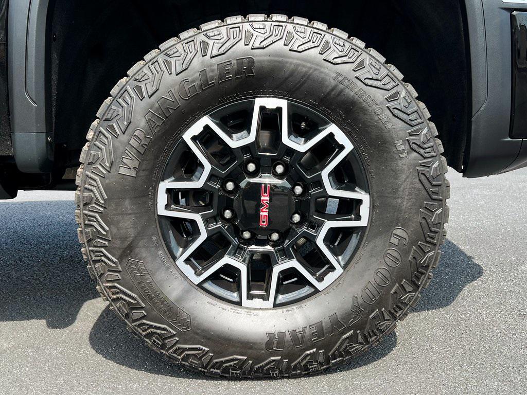 used 2024 GMC Sierra 2500 car, priced at $82,500