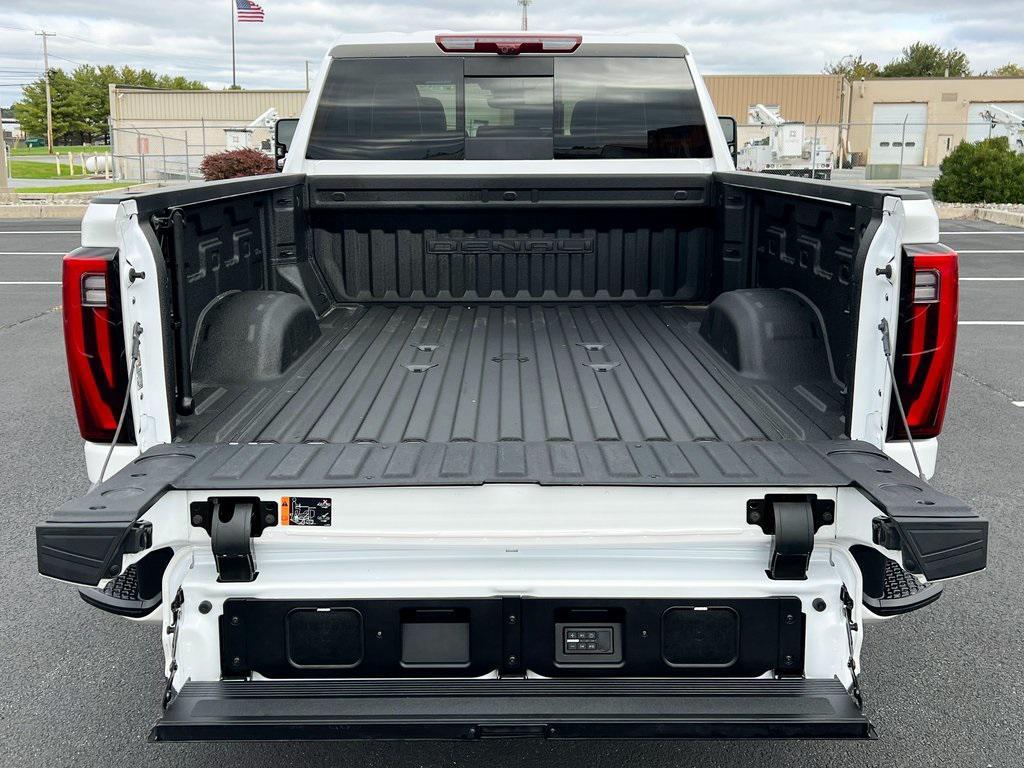 used 2024 GMC Sierra 2500 car, priced at $77,900