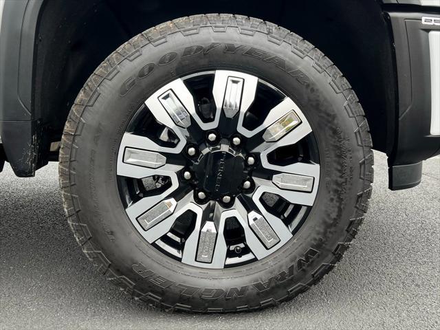 used 2024 GMC Sierra 2500 car, priced at $76,500