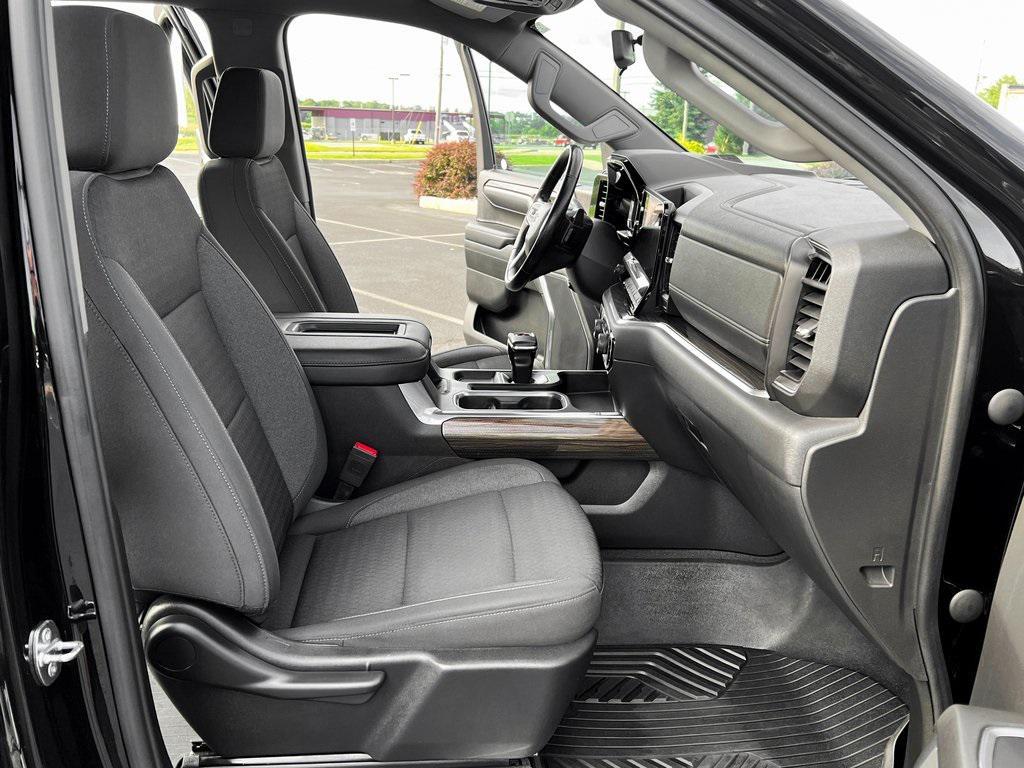 used 2022 Chevrolet Silverado 1500 car, priced at $42,700