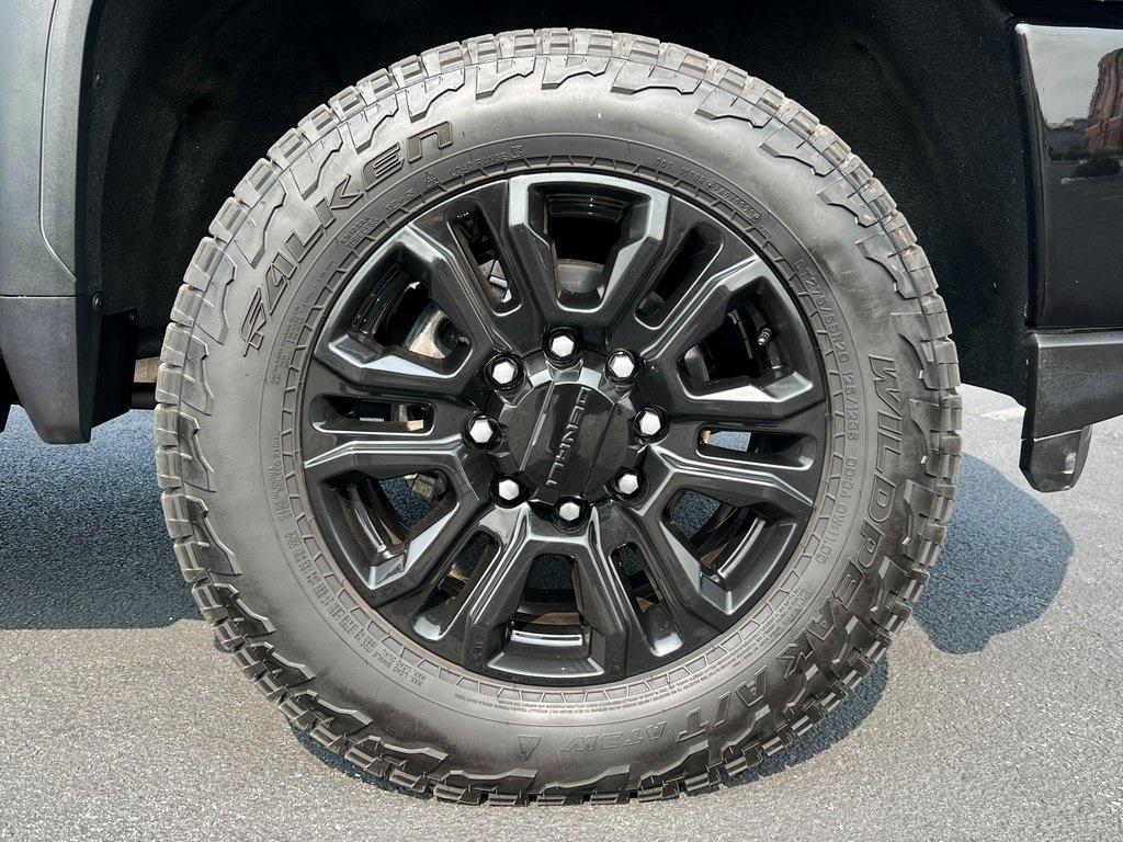 used 2022 GMC Sierra 2500 car, priced at $61,900