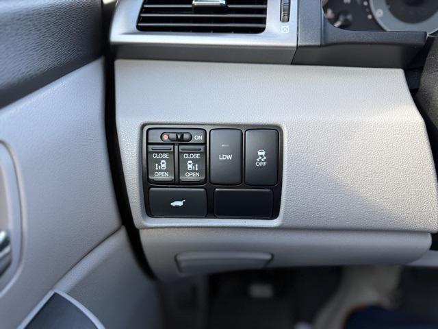 used 2016 Honda Odyssey car, priced at $19,494