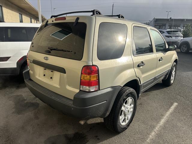 used 2004 Ford Escape car, priced at $6,775