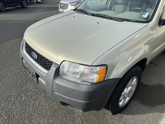 used 2004 Ford Escape car, priced at $6,775