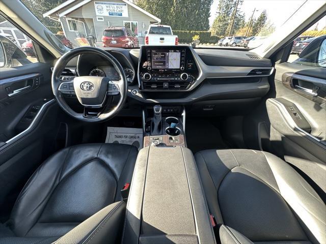 used 2021 Toyota Highlander car, priced at $35,999