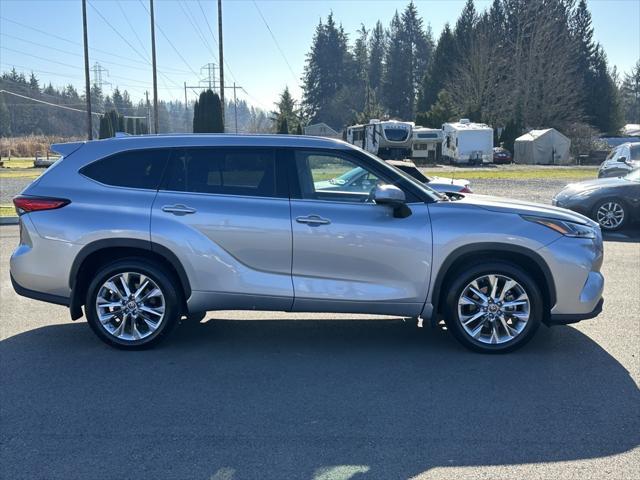 used 2021 Toyota Highlander car, priced at $35,999