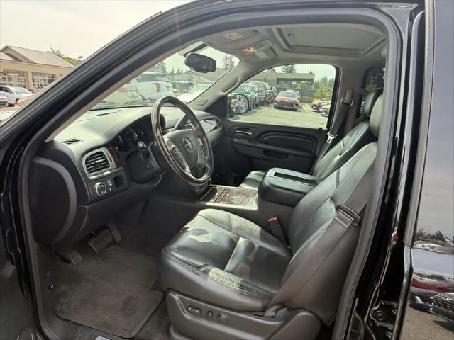 used 2014 GMC Yukon XL car, priced at $19,999