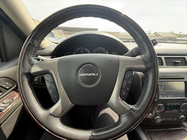 used 2014 GMC Yukon XL car, priced at $19,999