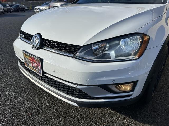 used 2017 Volkswagen Golf Alltrack car, priced at $18,970