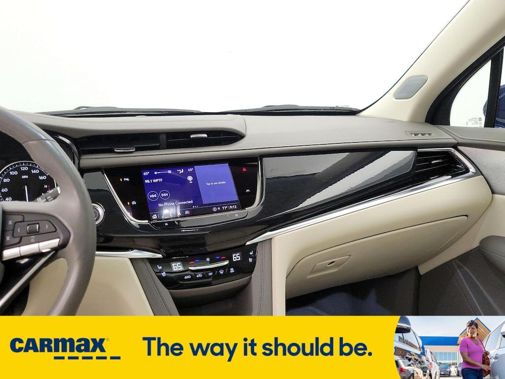 used 2024 Cadillac XT6 car, priced at $49,998
